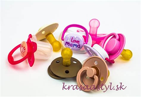 Cumlík pre bábätko: Kedy začať, ako vybrať a aké sú riziká?